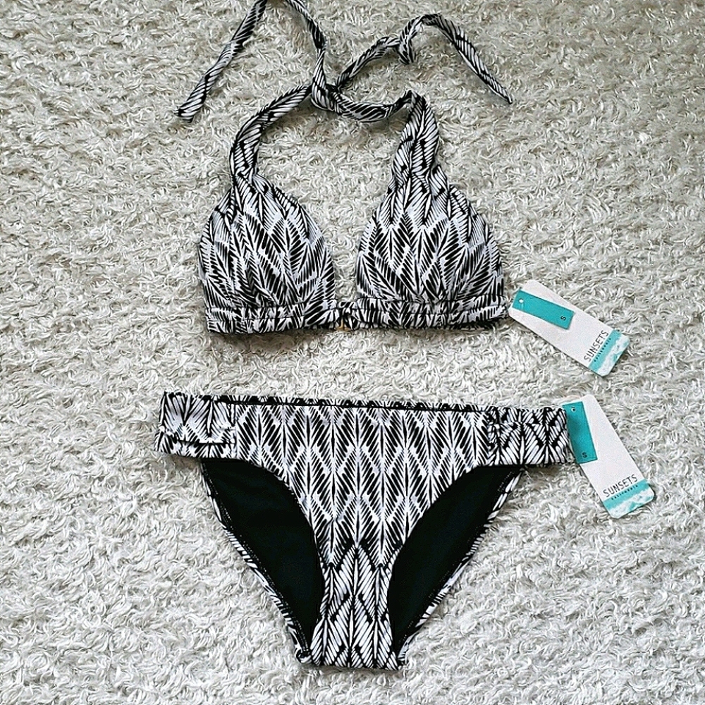 NWT Sunsets California 2 Piece Swimwear